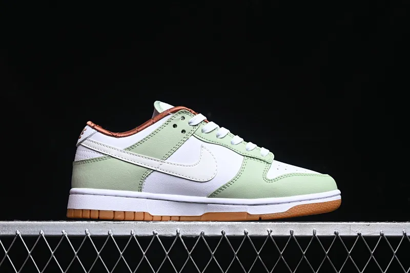 All Categories Nk SB Dunk Series Nk SB Dunk Low Low-top sneakers Nk Dunk Low "Year of the Snake" Year of the Snake theme low-top casual sneakers HV6001-101